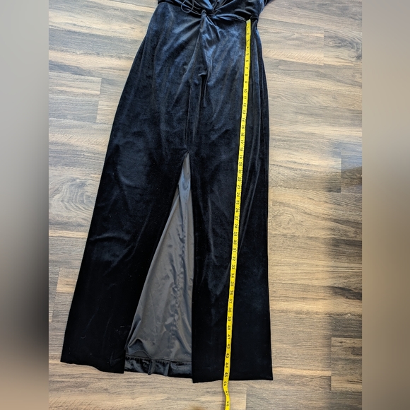 Parker Black velvet dress - Picture 12 of 13